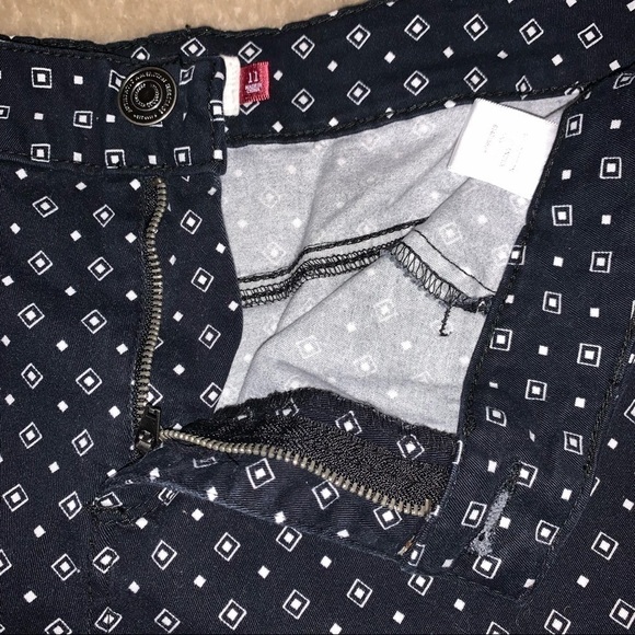 SO Shorts with Diamond Pattern Size 11 - Picture 6 of 10